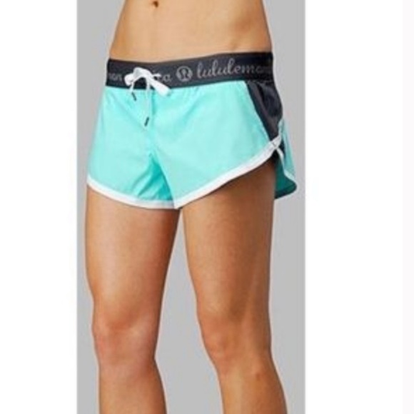 lululemon athletica Pants - Lululemon Run Roll Down Shorts Sz 8